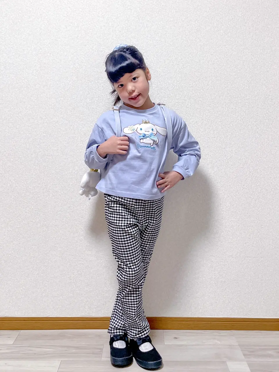 ANY MIKA コーディネート画像