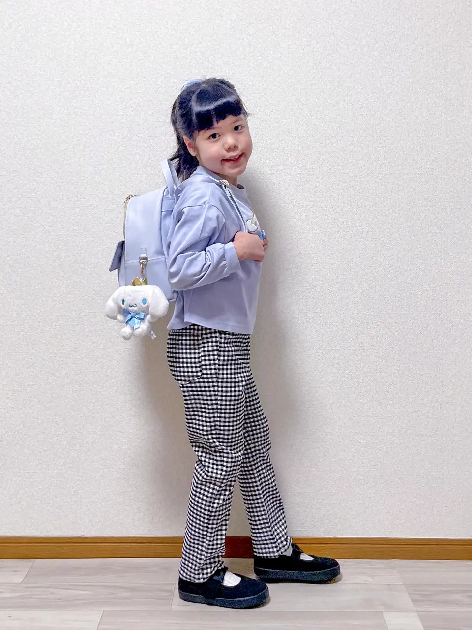 ANY MIKA コーディネート画像