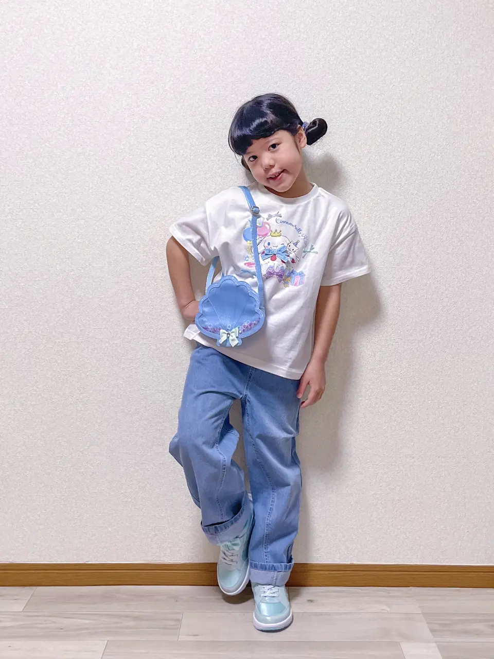 ANY MIKA コーディネート画像