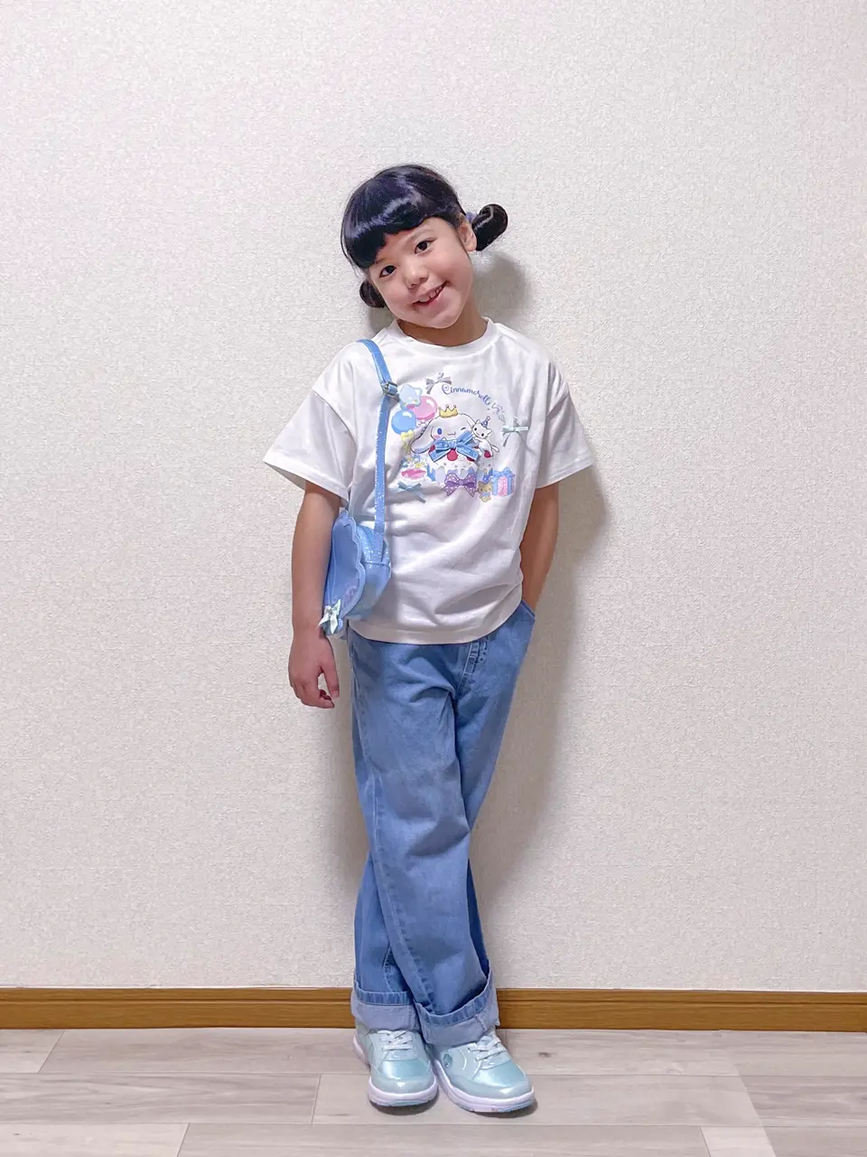  MIKA コーディネート画像