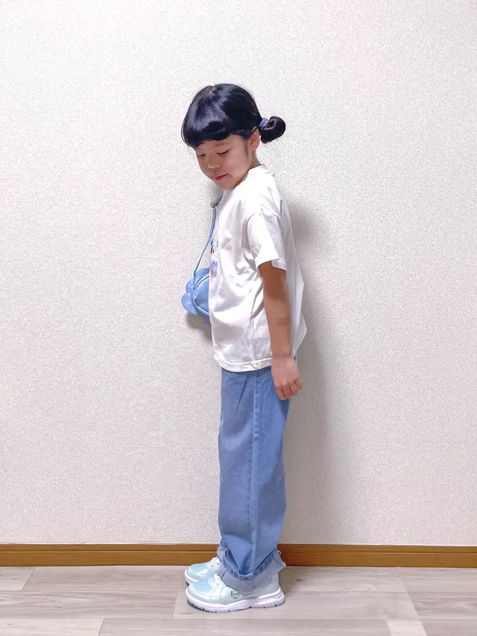 ANY MIKA コーディネート画像