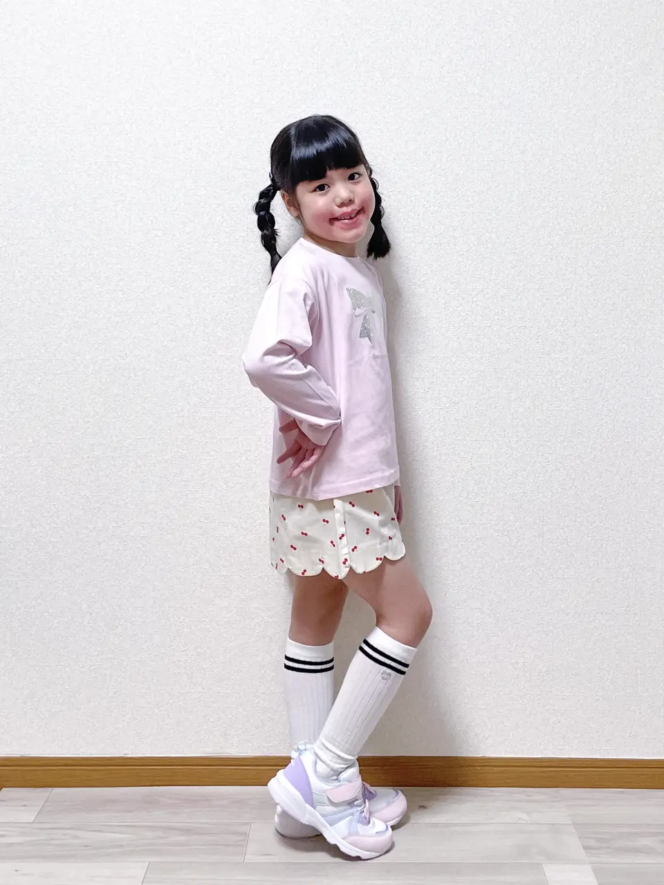 ANY MIKA コーディネート画像