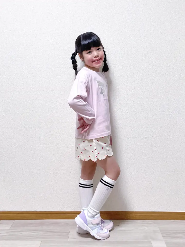 ANY MIKA コーディネート画像