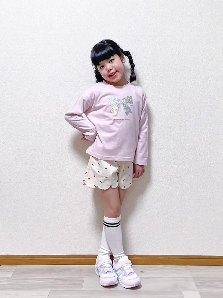 ANY MIKA コーディネート画像