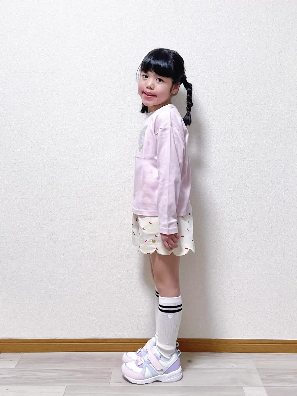 ANY MIKA コーディネート画像