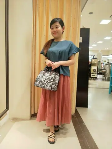 ANY 林 コーディネート画像