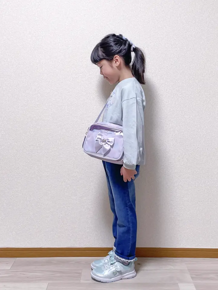 ANY MIKA コーディネート画像