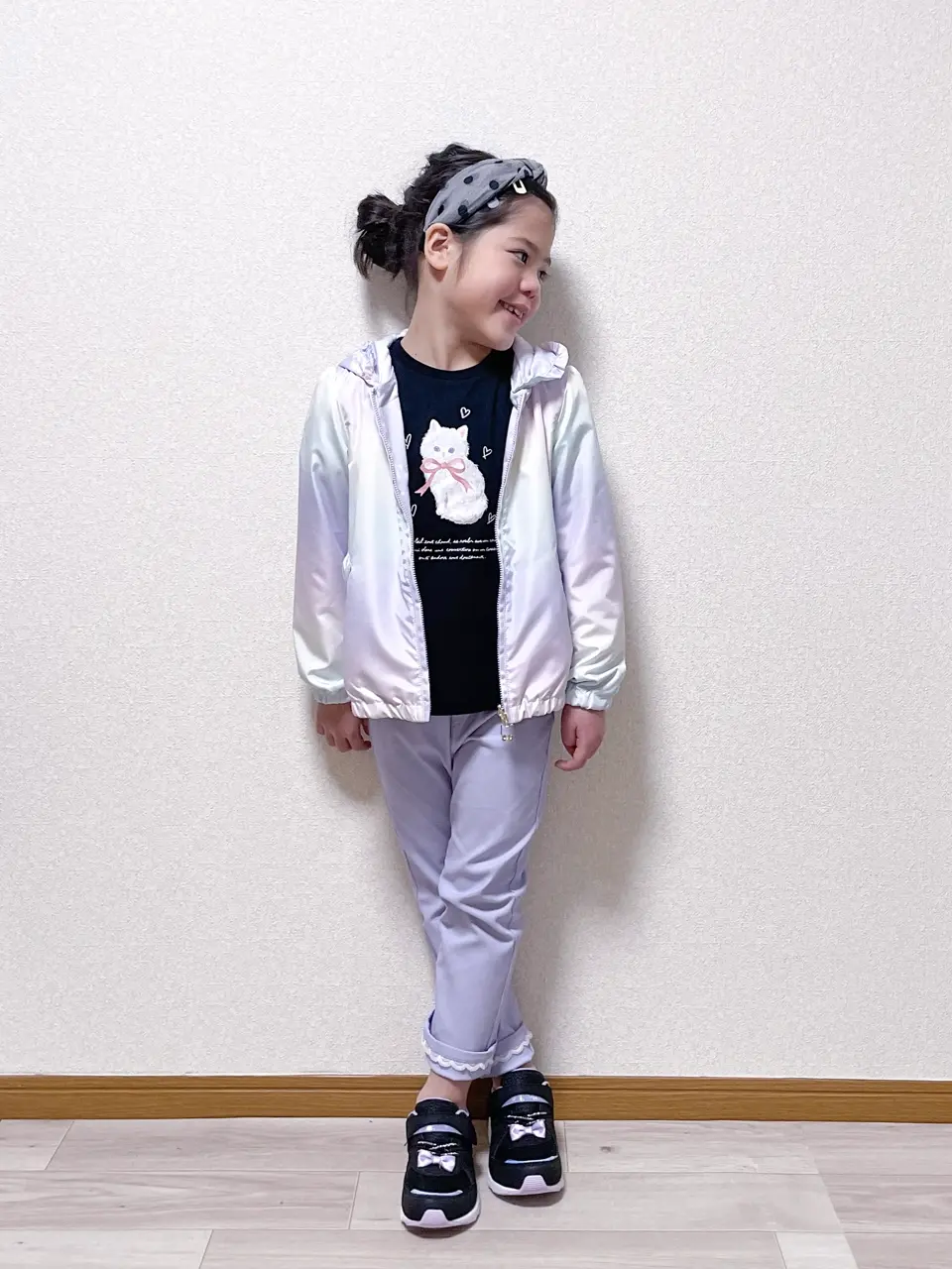  MIKA コーディネート画像