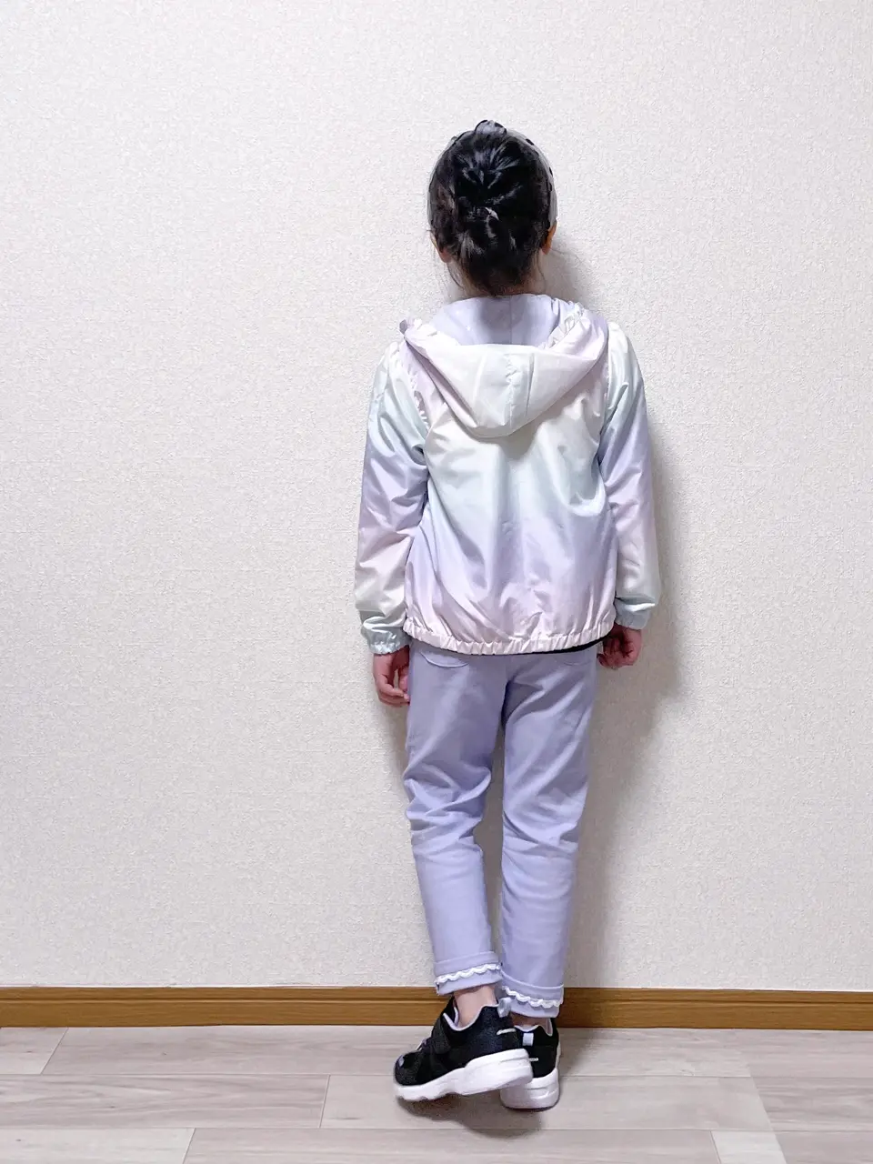 ANY MIKA コーディネート画像