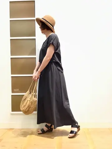 ANY 高橋郁子 コーディネート画像