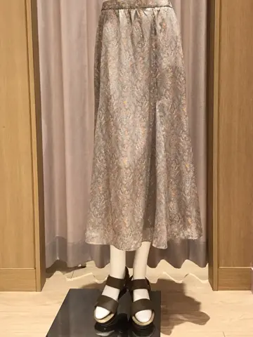 ANY 本吉 コーディネート画像