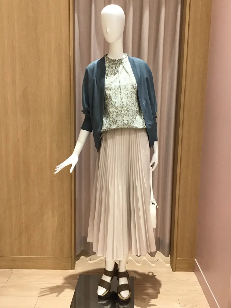  本吉 コーディネート画像