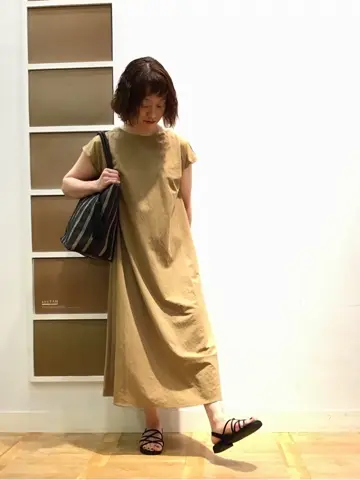 ANY 高橋郁子 コーディネート画像