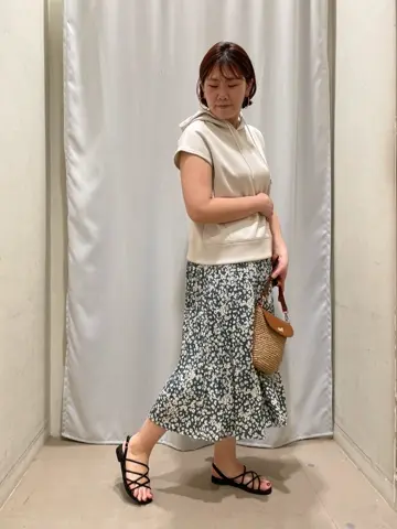 ANY 林 コーディネート画像