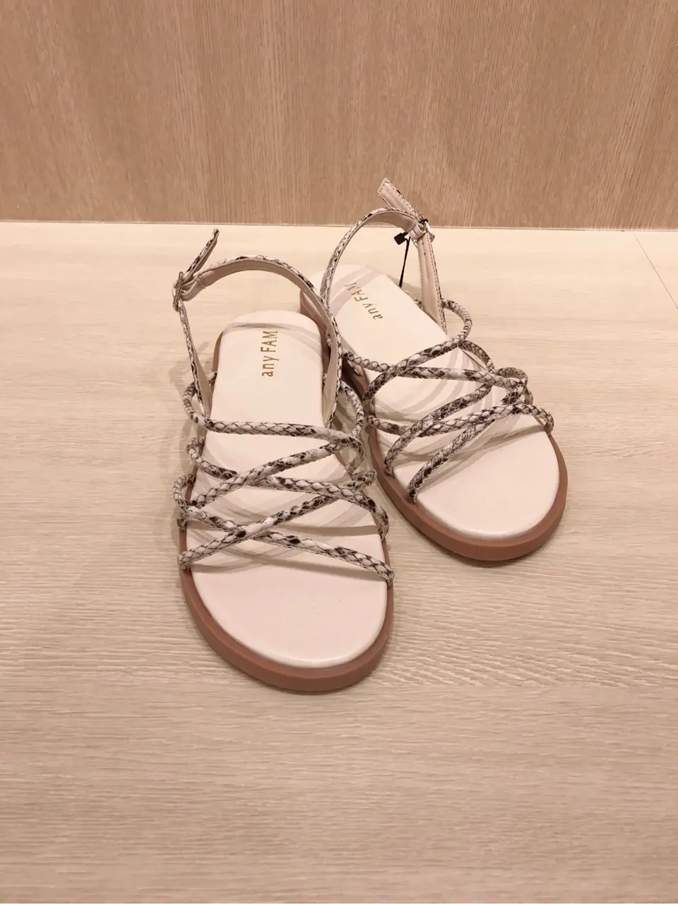 ANY 千葉 コーディネート画像