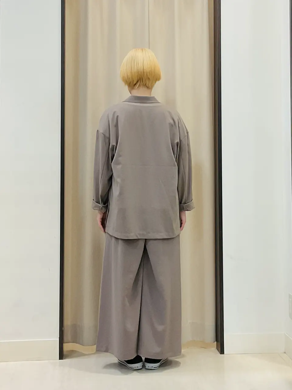 ANY 伊藤 コーディネート画像