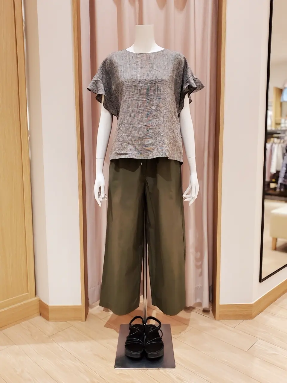 ANY 岩田 コーディネート画像