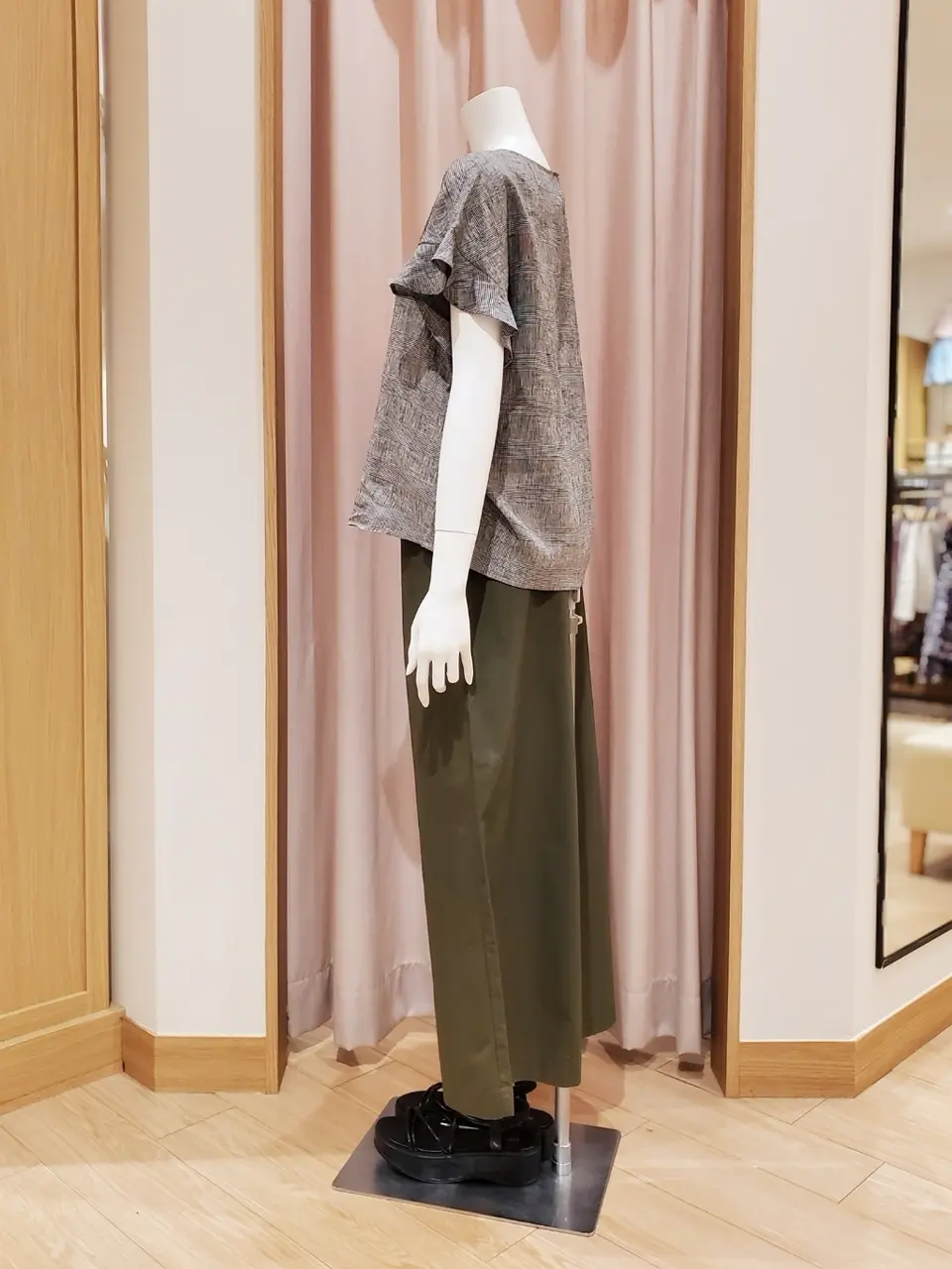 ANY 岩田 コーディネート画像