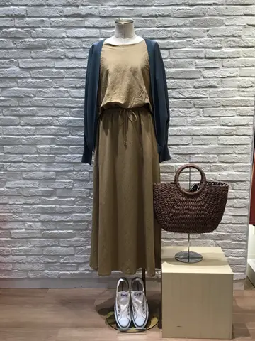 ANY 横溝 コーディネート画像