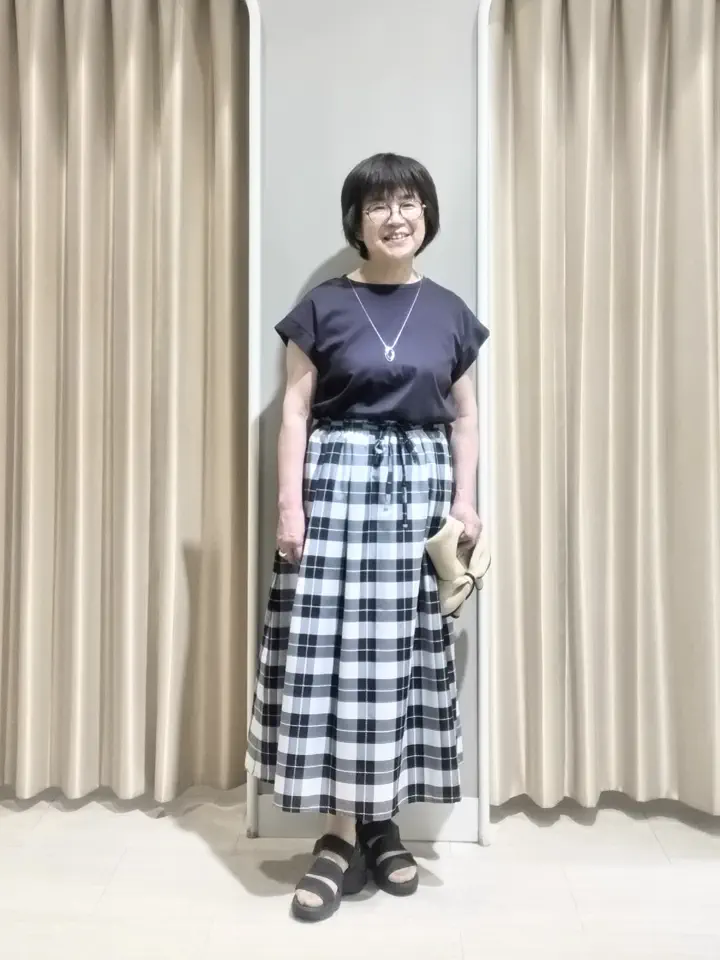 ANY SIS 岡本 コーディネート画像