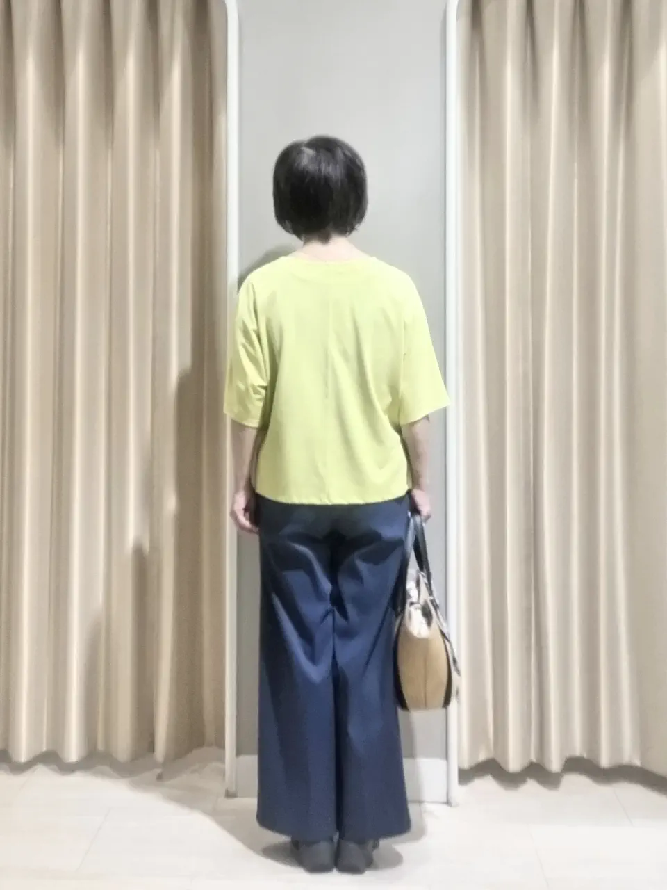 ANY SIS 岡本 コーディネート画像