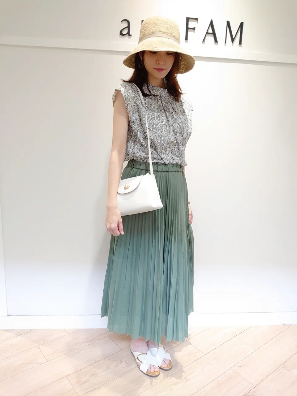 ANY スタッフ コーディネート画像