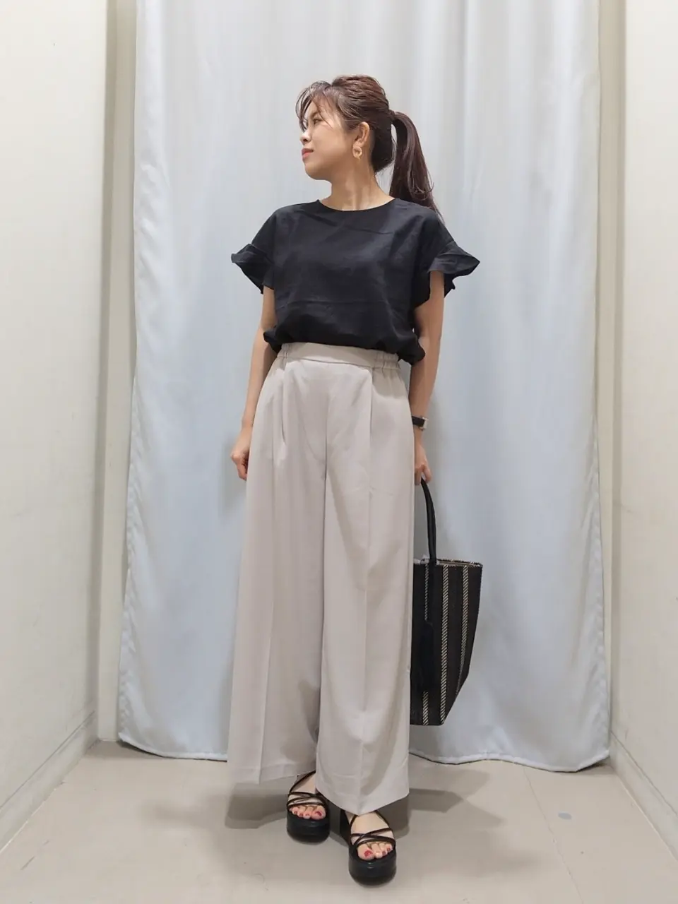 ANY 榎本 コーディネート画像