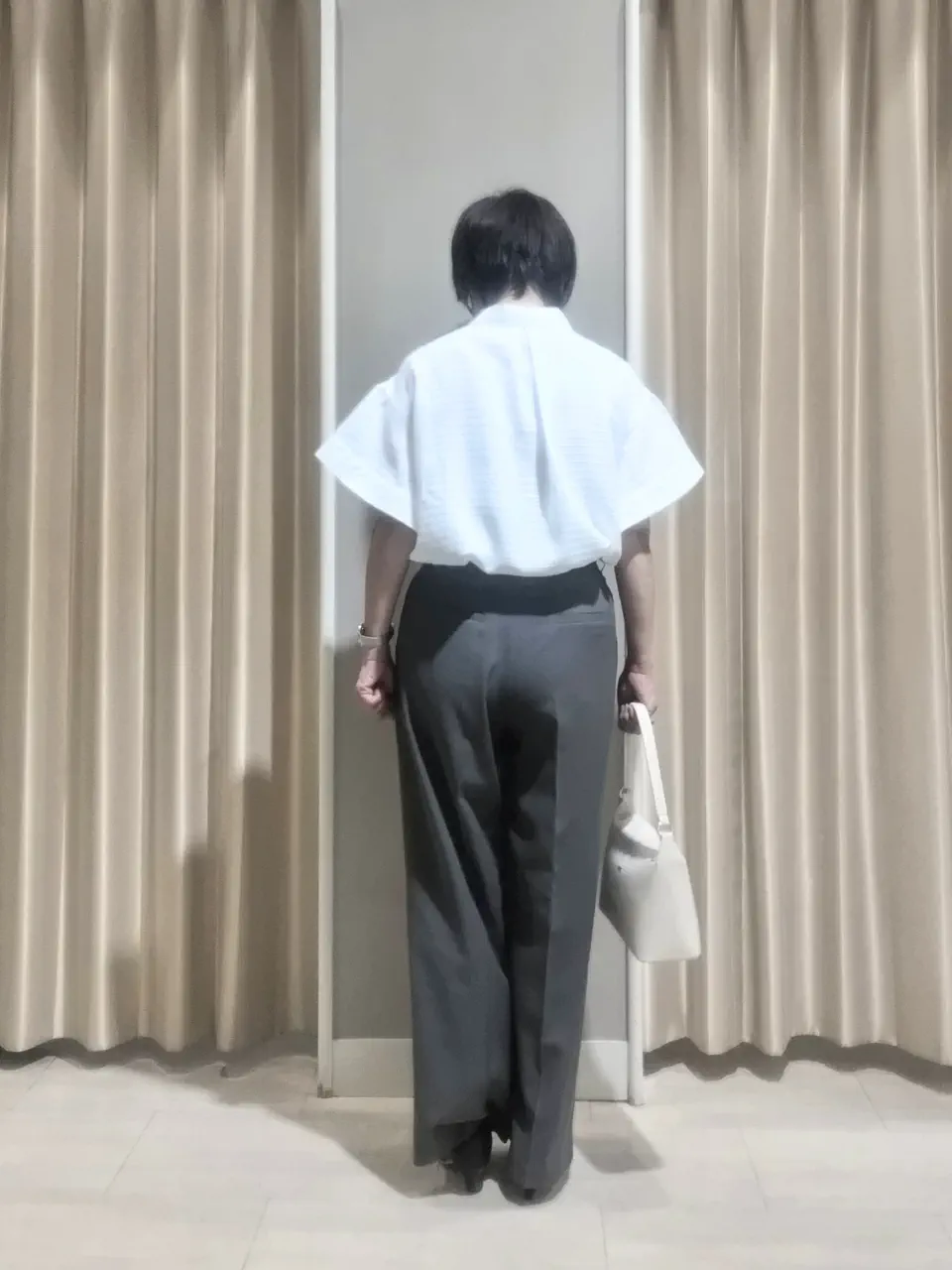 ANY SIS 岡本 コーディネート画像