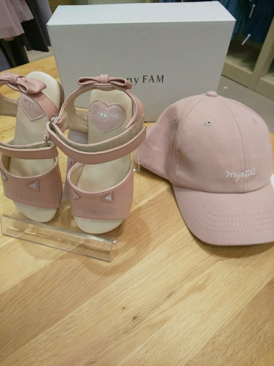 ANY 林 コーディネート画像