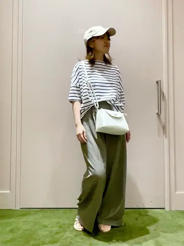 ANY フジコ コーディネート画像