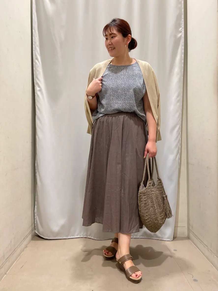 ANY 林 コーディネート画像