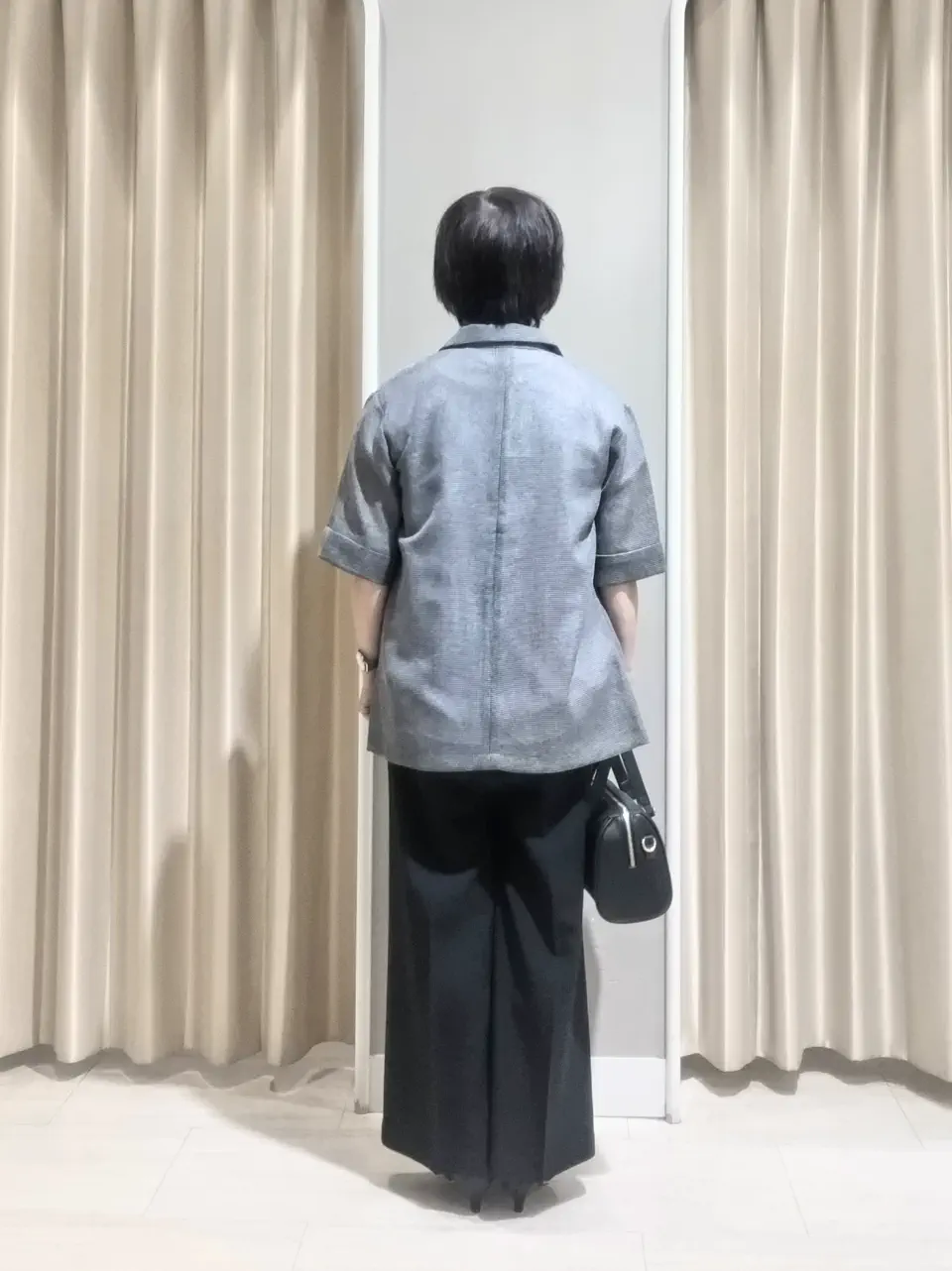 ANY SIS 岡本 コーディネート画像