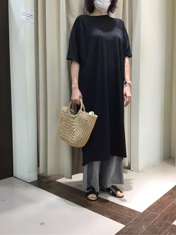 ANY 明吉 コーディネート画像