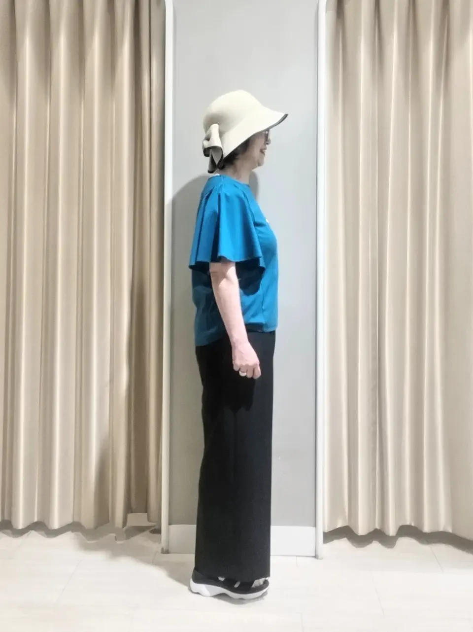 ANY SIS 岡本 コーディネート画像
