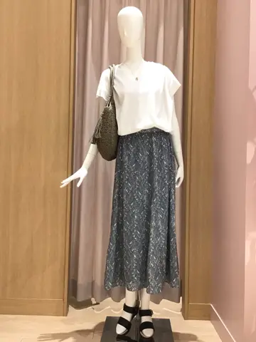 ANY 本吉 コーディネート画像