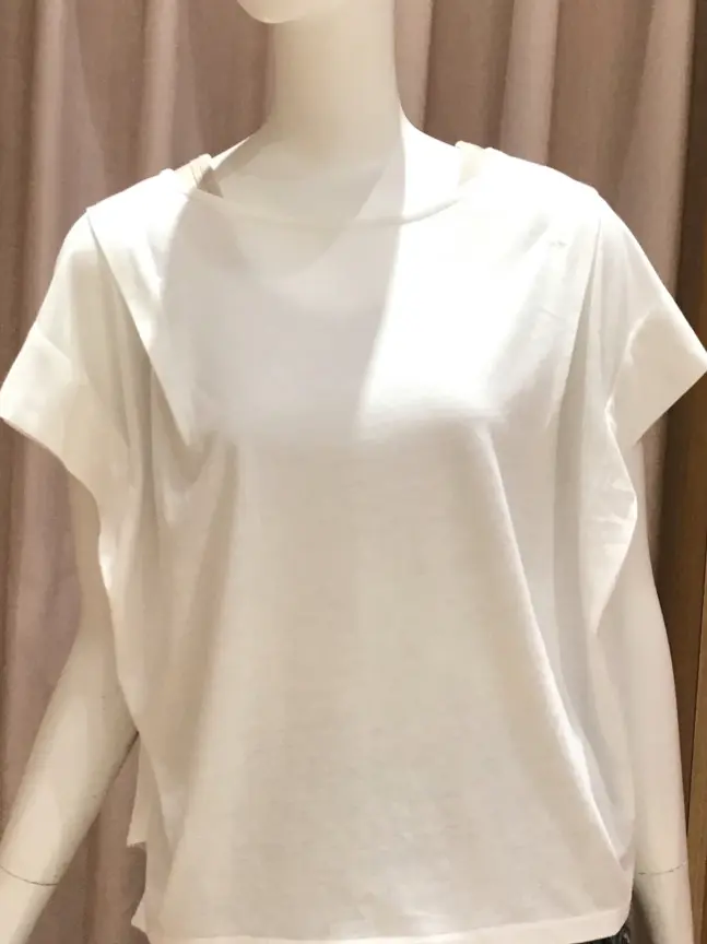 ANY 本吉 コーディネート画像