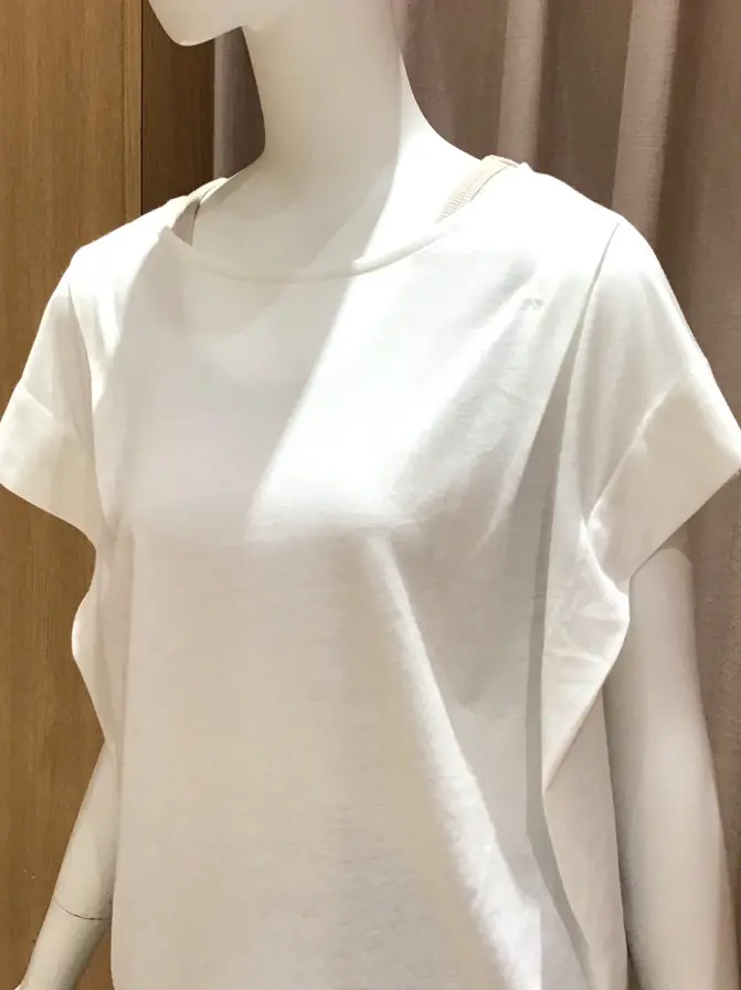 ANY 本吉 コーディネート画像