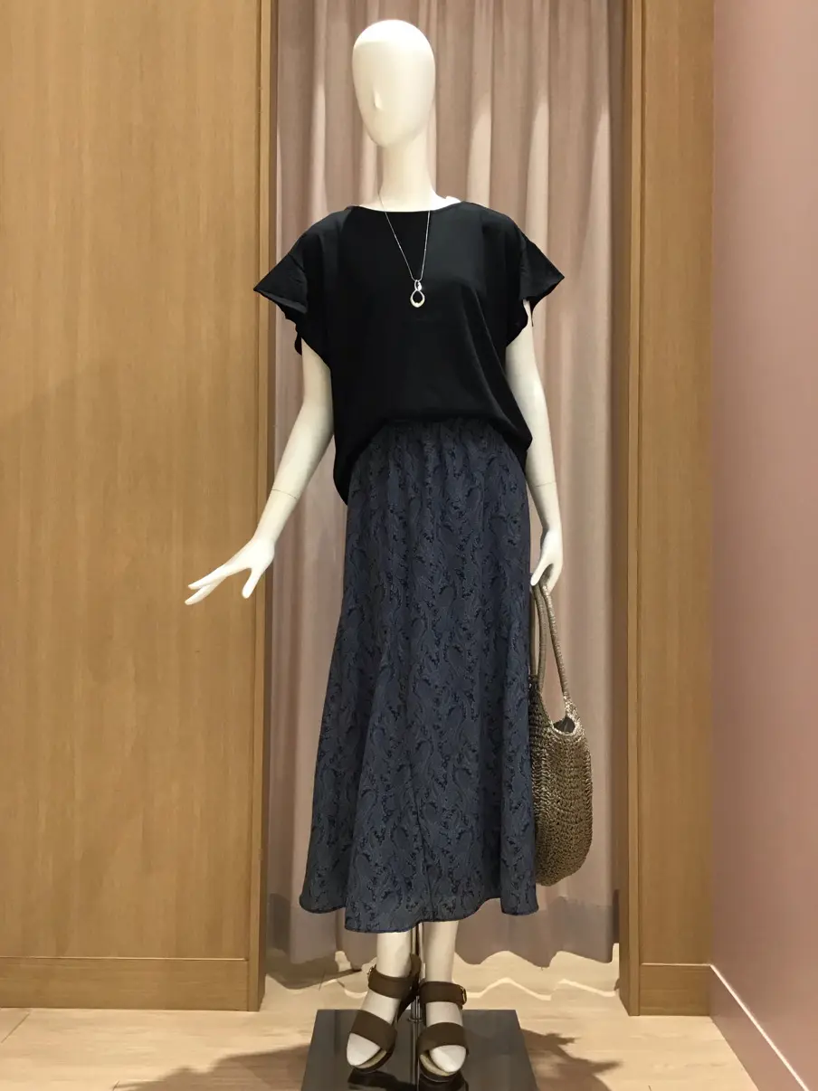  本吉 コーディネート画像