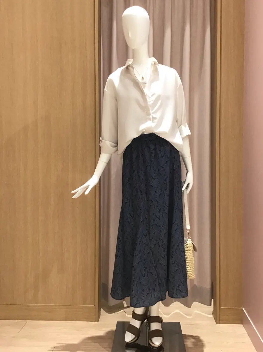  本吉 コーディネート画像