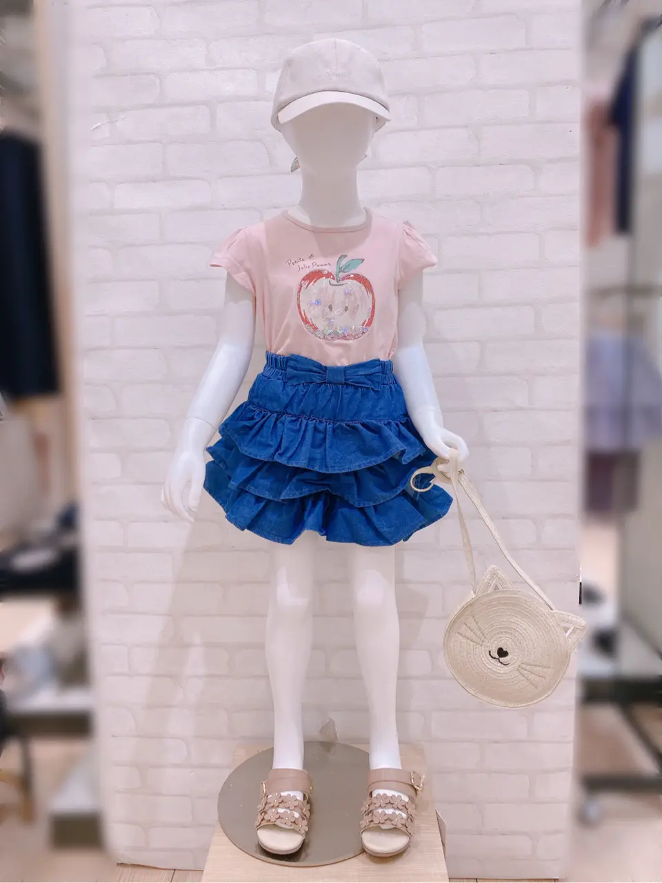 ANY 嶋田 コーディネート画像