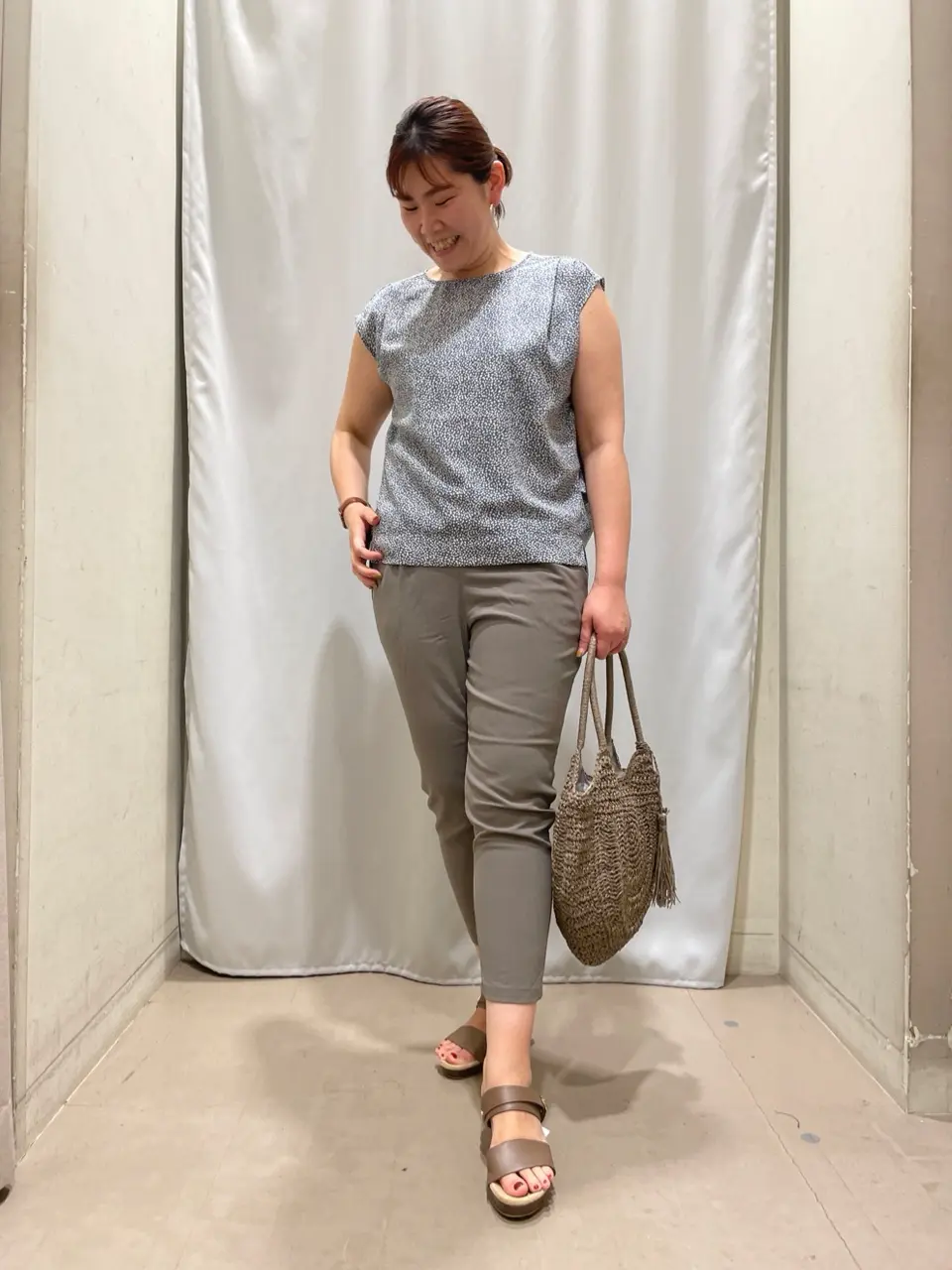 ANY 林 コーディネート画像