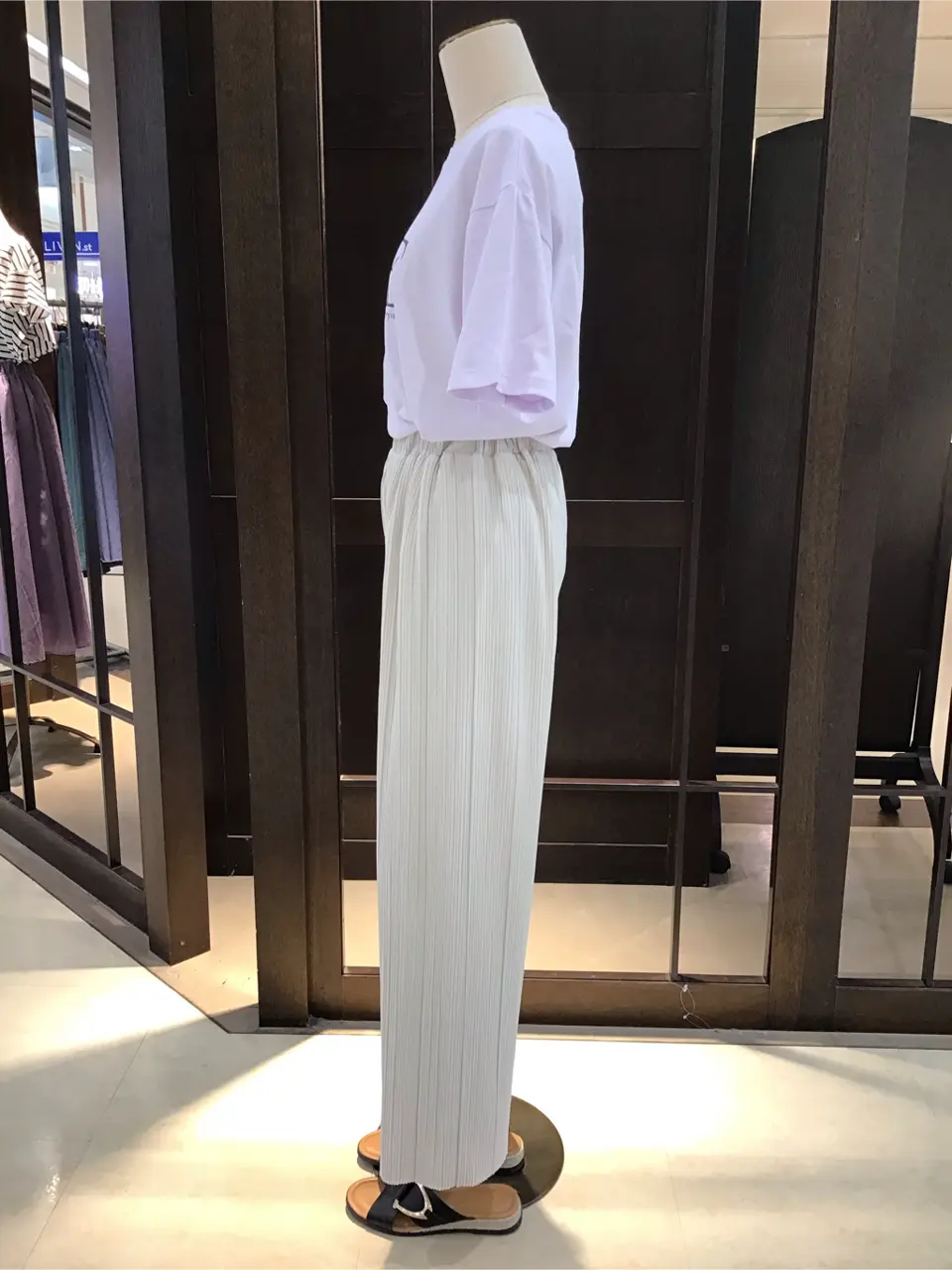 ANY 渡邊 コーディネート画像