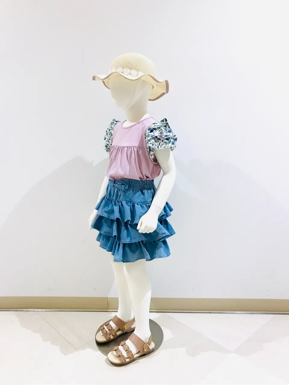 ANY 田口 コーディネート画像