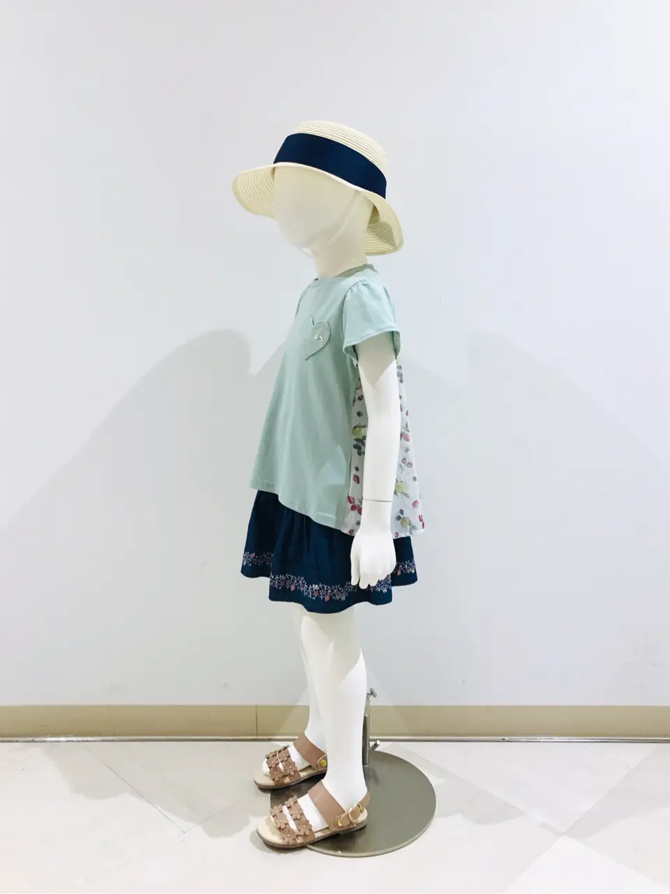 ANY 田口 コーディネート画像