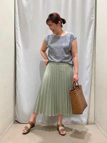 ANY 林 コーディネート画像