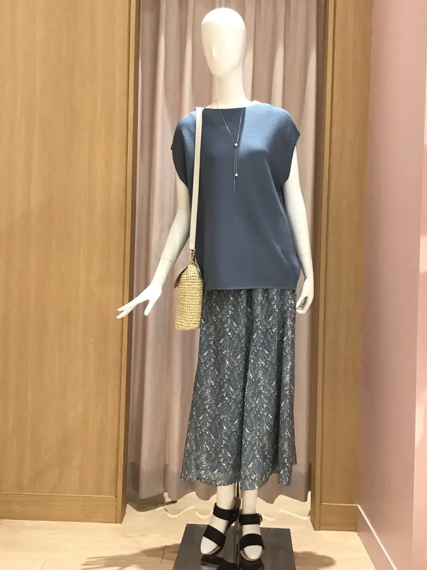  本吉 コーディネート画像