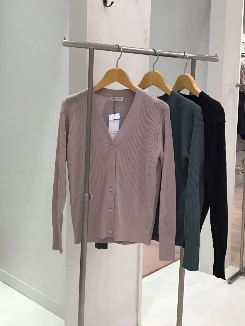 ANY 横溝 コーディネート画像