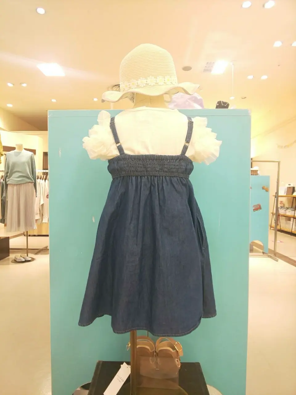 ANY 林 コーディネート画像