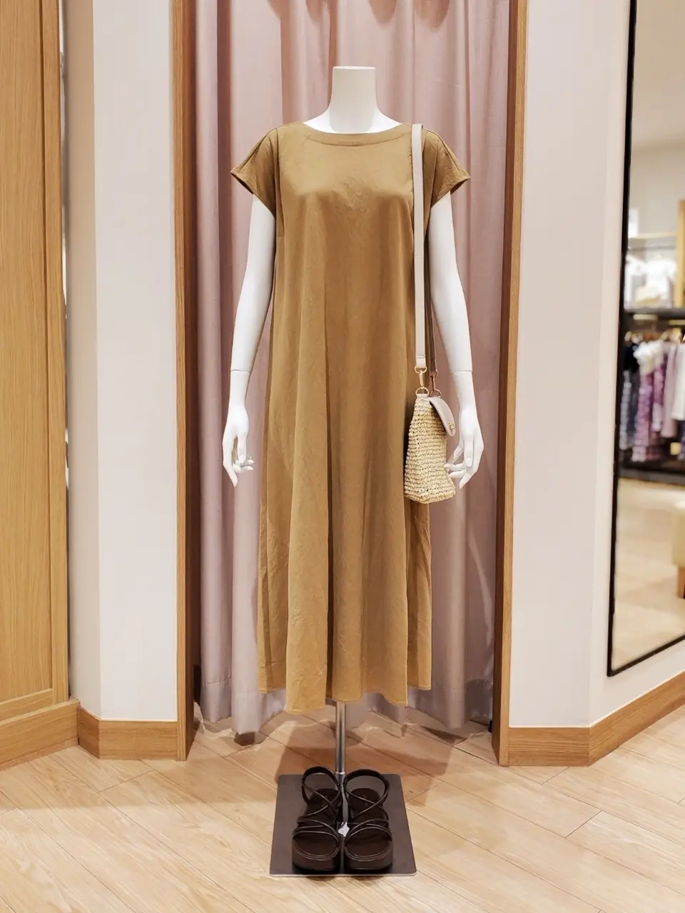 ANY 岩田 コーディネート画像