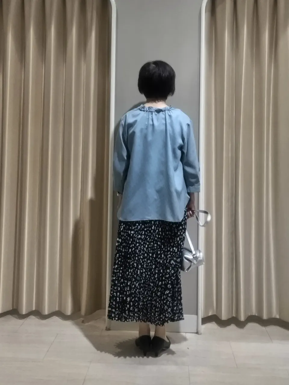 ANY SIS 岡本 コーディネート画像